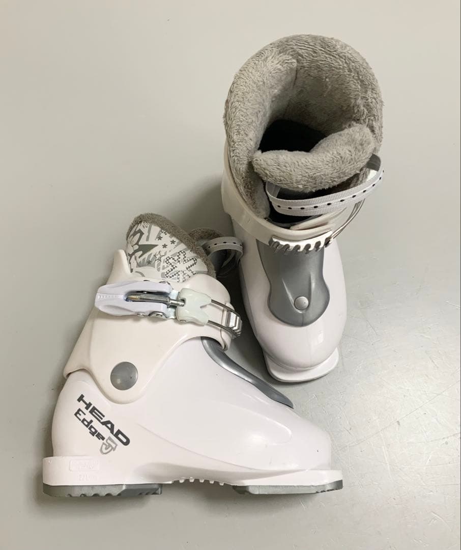 ジュニアスキー 4点セットCARVING 板80cm／ブーツ17cm