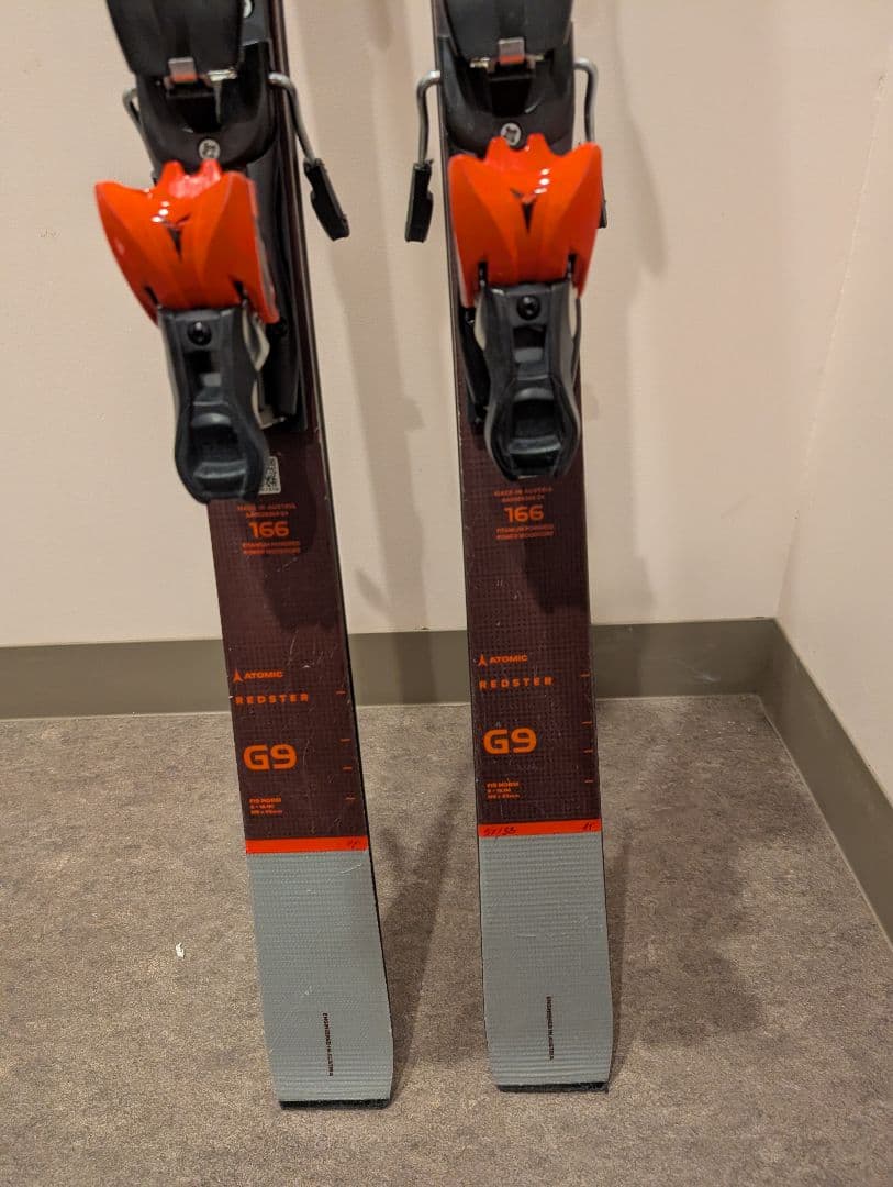 ATOMIC REDSTER スキー 板 オレンジ/グレー