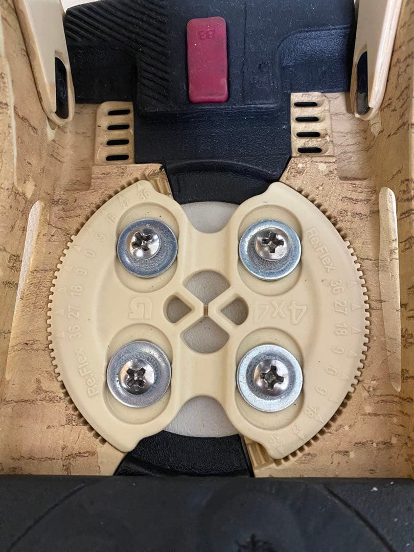 BURTON MALAVITA EST Mサイズ