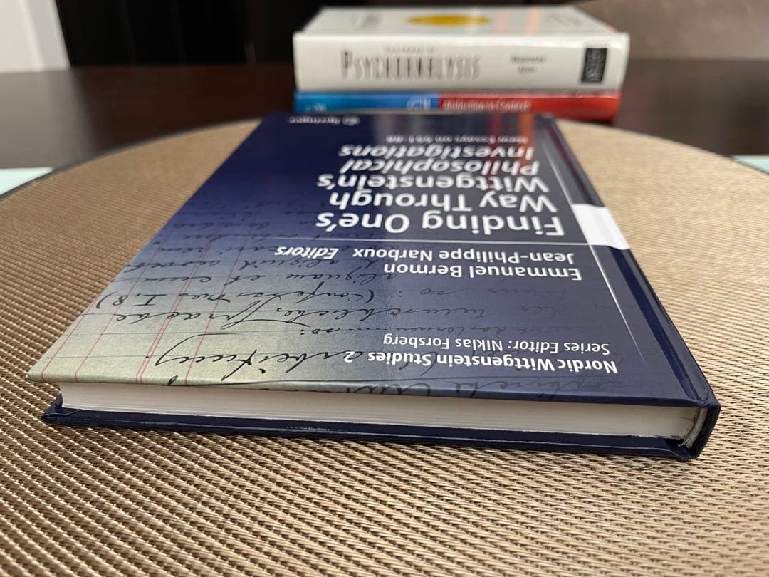 洋書 Finding One's Way Through Wittgenstein's