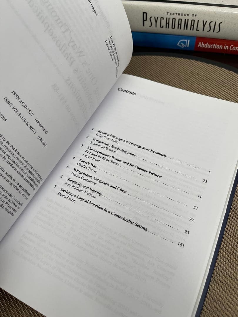 洋書 Finding One's Way Through Wittgenstein's