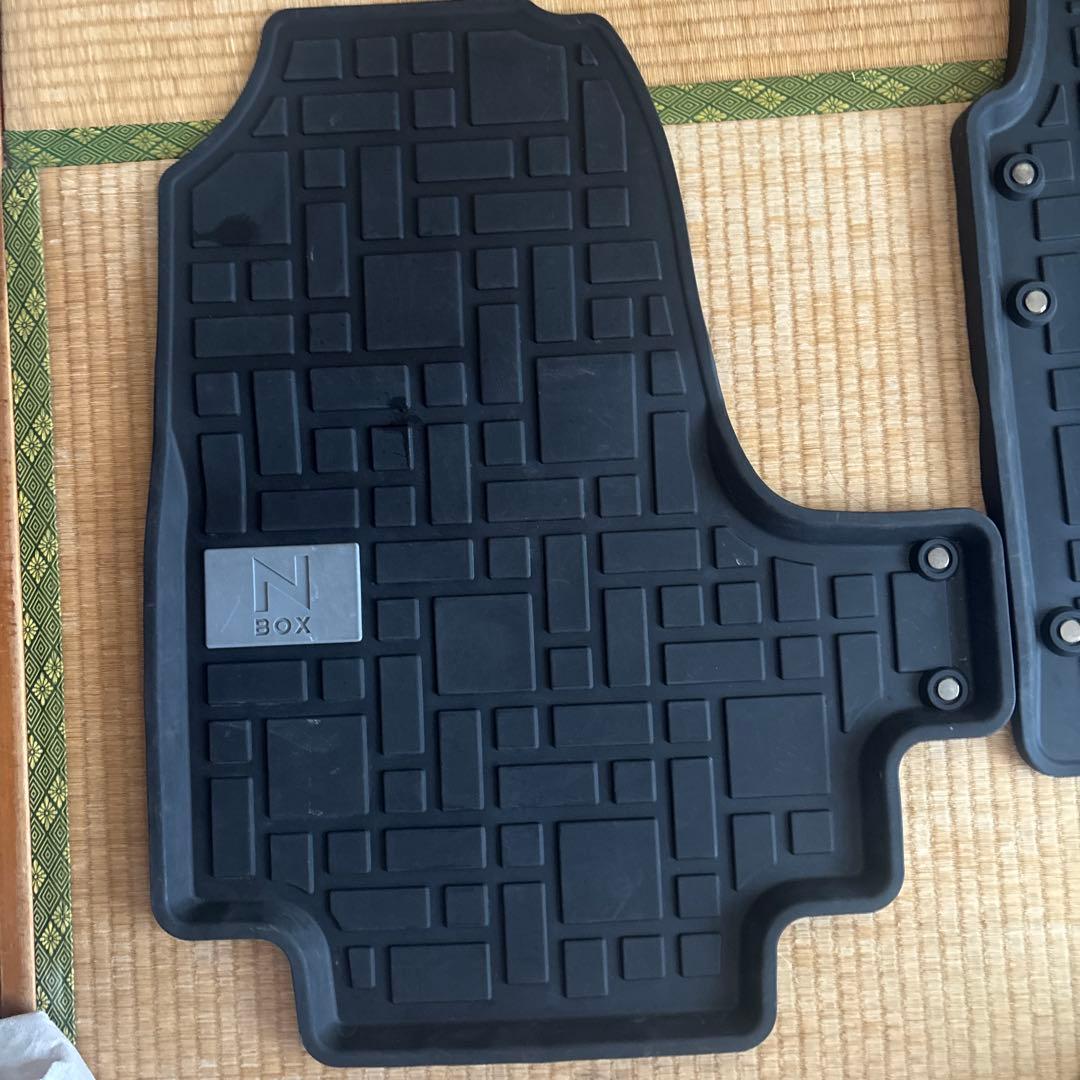 NBOX custom JF3純正ラバーマット