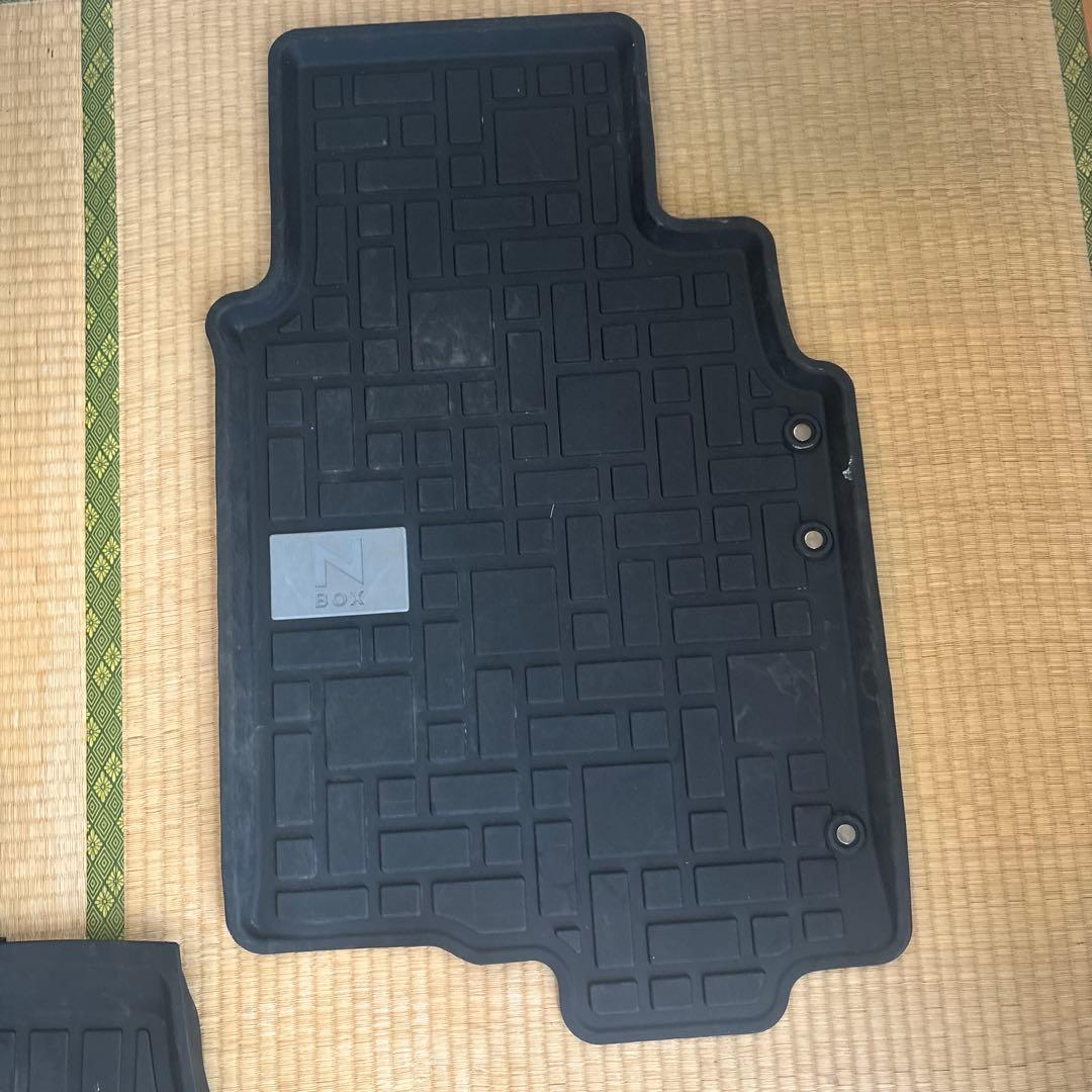NBOX custom JF3純正ラバーマット