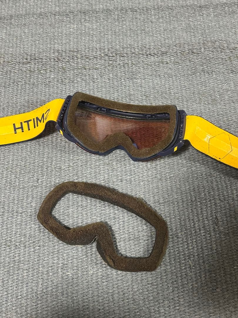 スノーボードゴーグル SMITH レンズ2枚入り