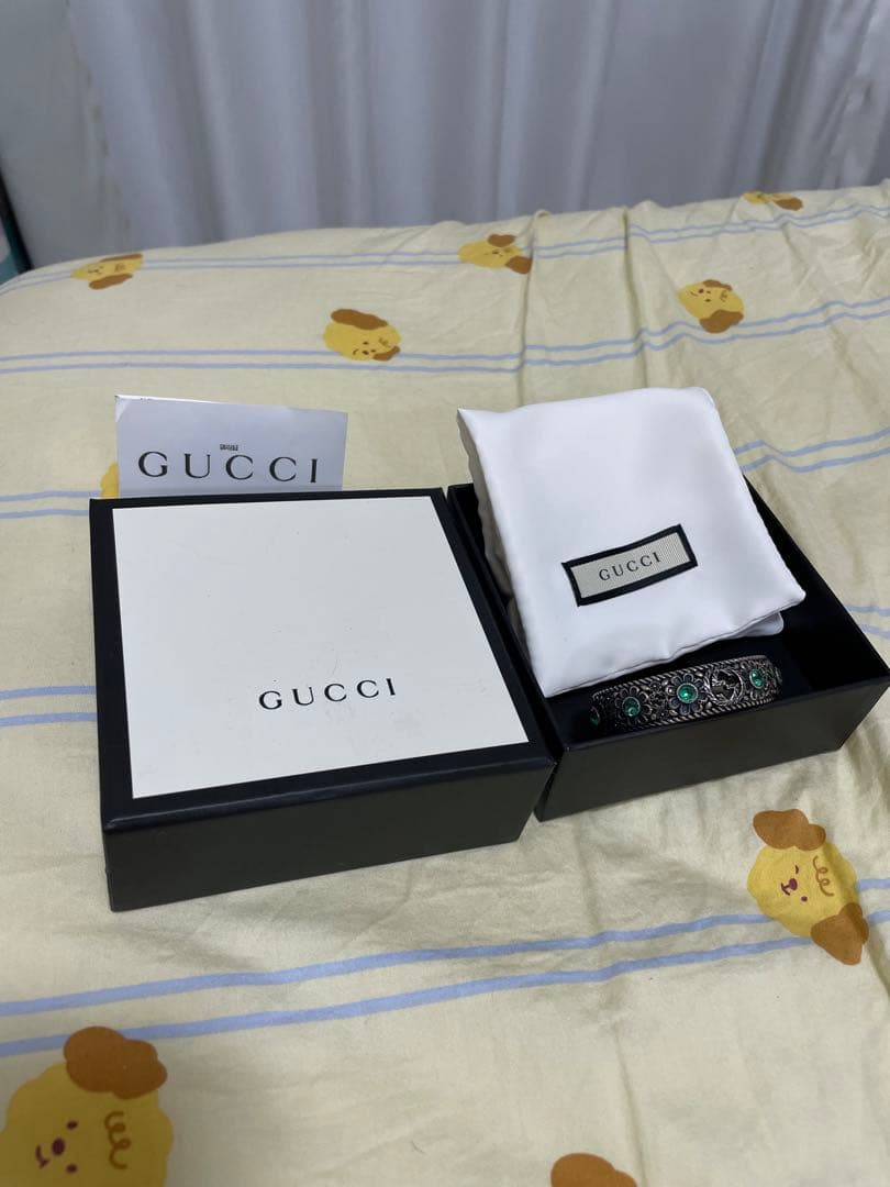 GUCCI グッチ バングル シルバーブレスレット ストーン フラワー