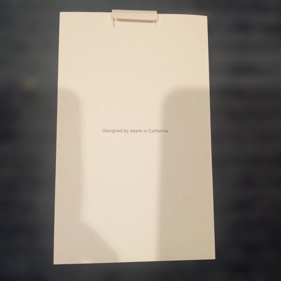 iPad 第9世代　スペースグレー付属品全てつきます