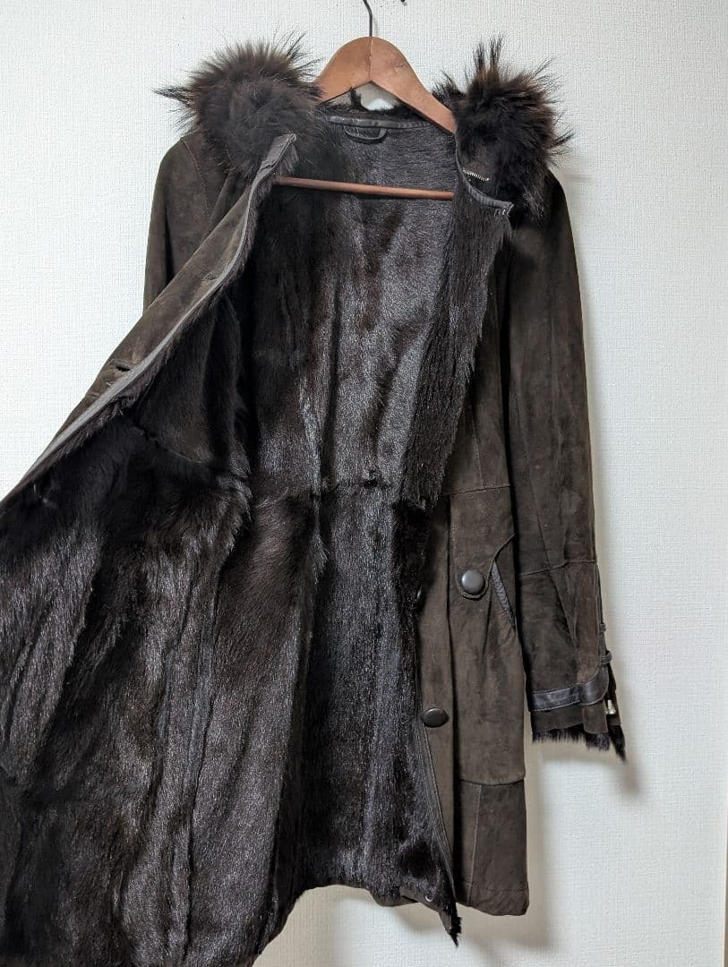 美品　CARA　伊藤忠モードパル　ラムレザーリアルラクーン　コート 　M