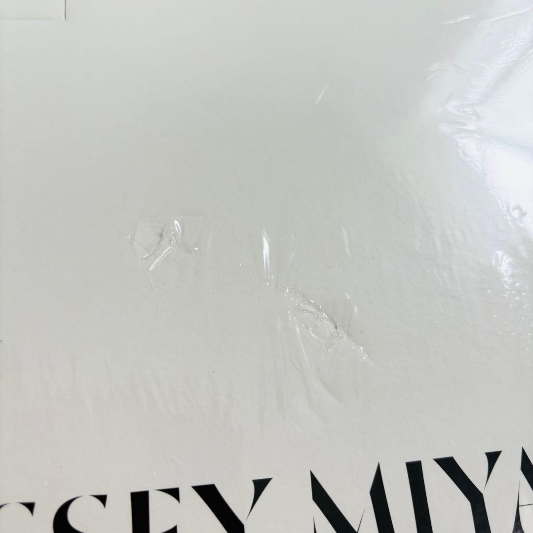 【新品未使用 フィルム付き】ISSEY MIYAKE 三宅一生 TASCHEN