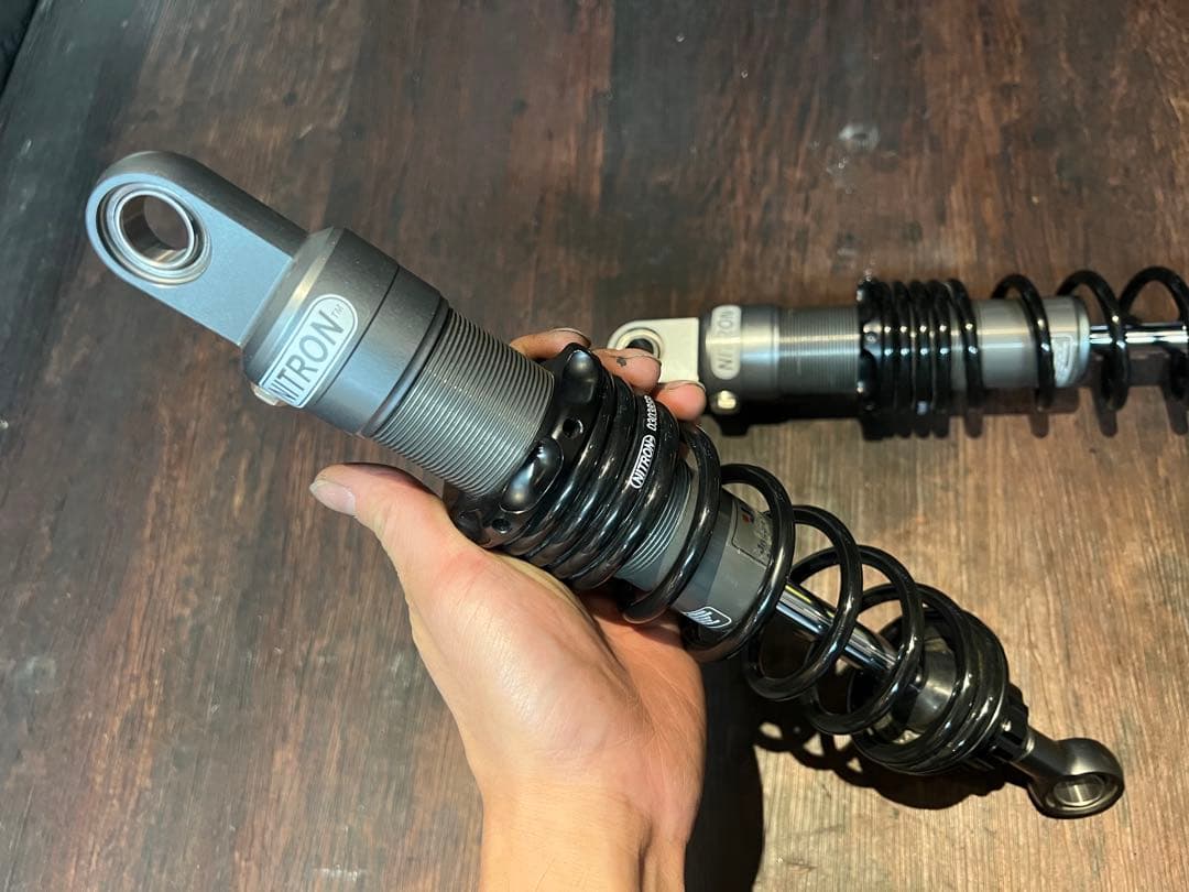 Nitron トライアンフ　ボンネビル　ストリートスクランブラーサスペンション