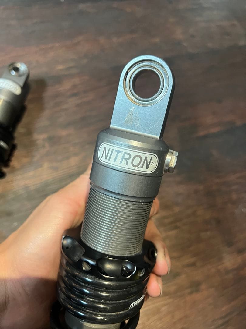 Nitron トライアンフ　ボンネビル　ストリートスクランブラーサスペンション