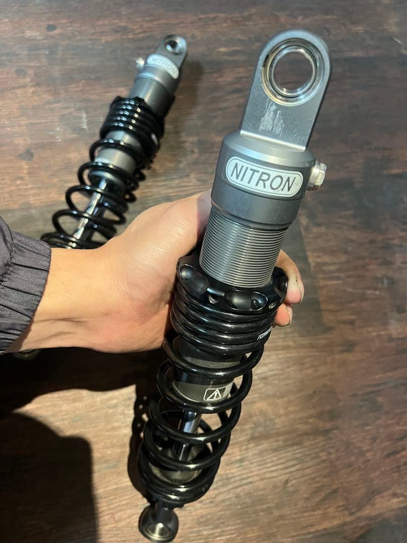 Nitron トライアンフ　ボンネビル　ストリートスクランブラーサスペンション