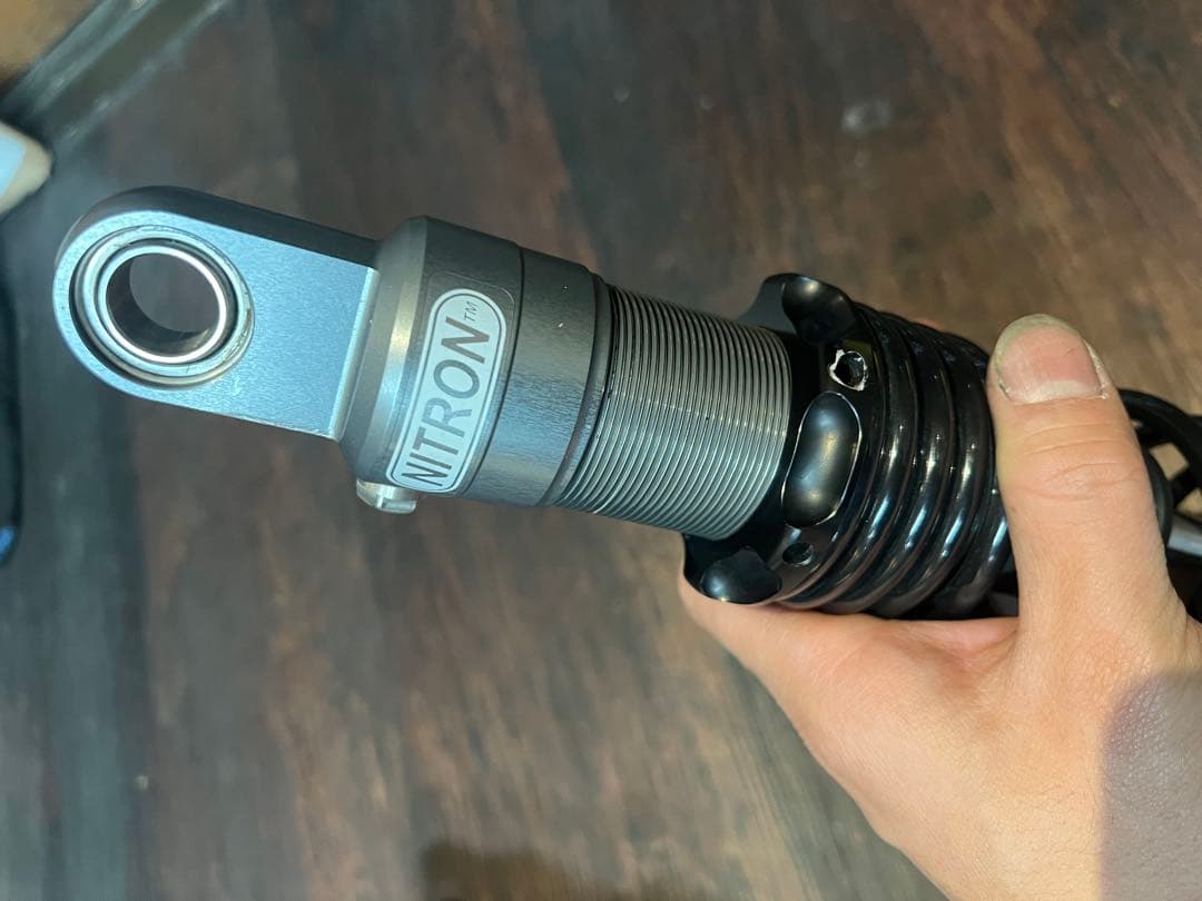 Nitron トライアンフ　ボンネビル　ストリートスクランブラーサスペンション