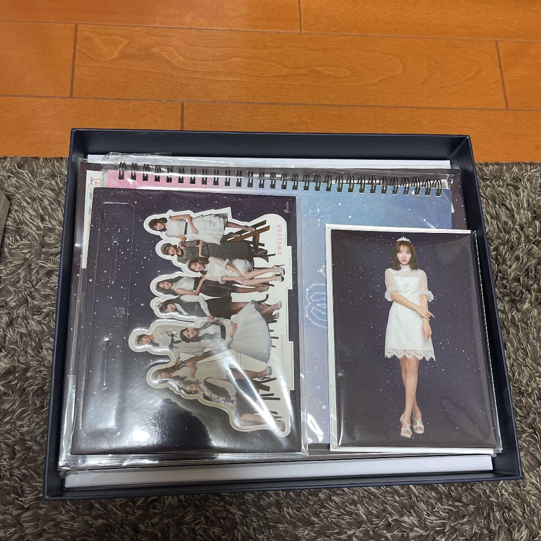 TWICE  公式グッズ