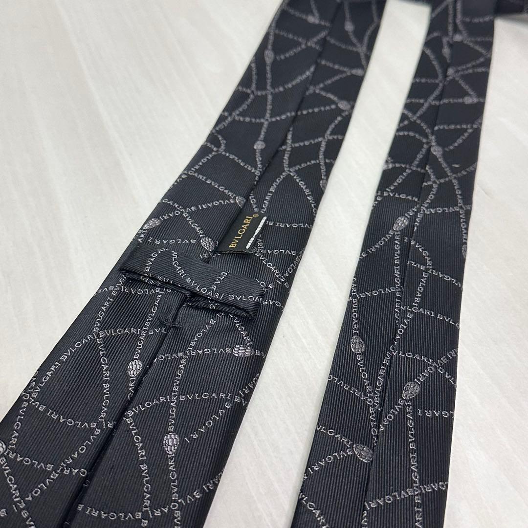極美品☆ブルガリ☆ネクタイ☆箱付☆ブラック☆グレー☆黒系☆544