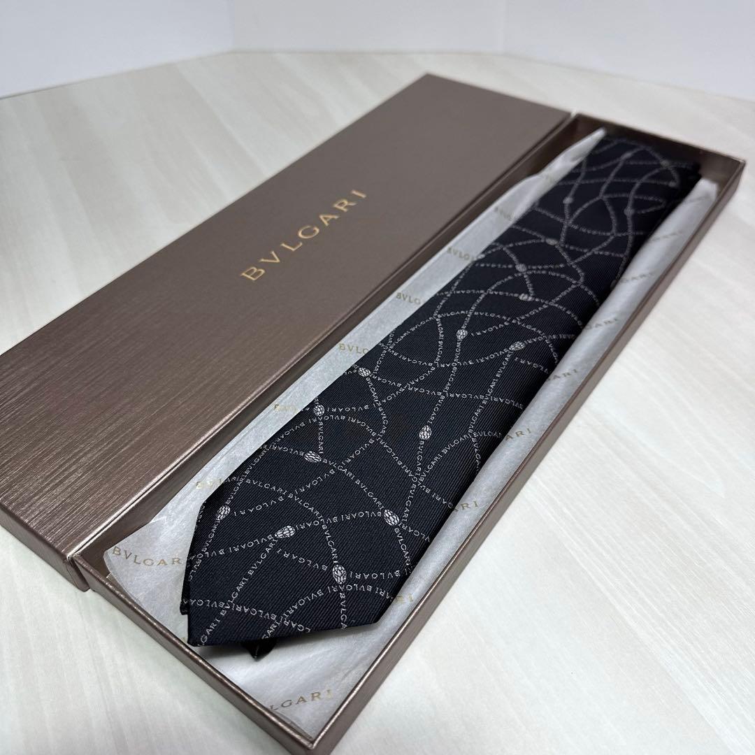 極美品☆ブルガリ☆ネクタイ☆箱付☆ブラック☆グレー☆黒系☆544