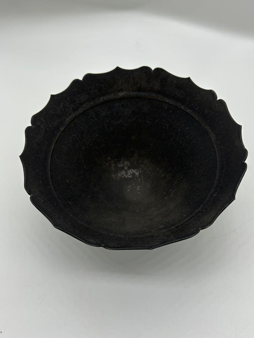 伊藤剛俊　黒陶　輪花鉢