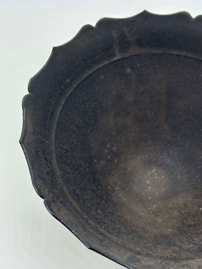 伊藤剛俊　黒陶　輪花鉢