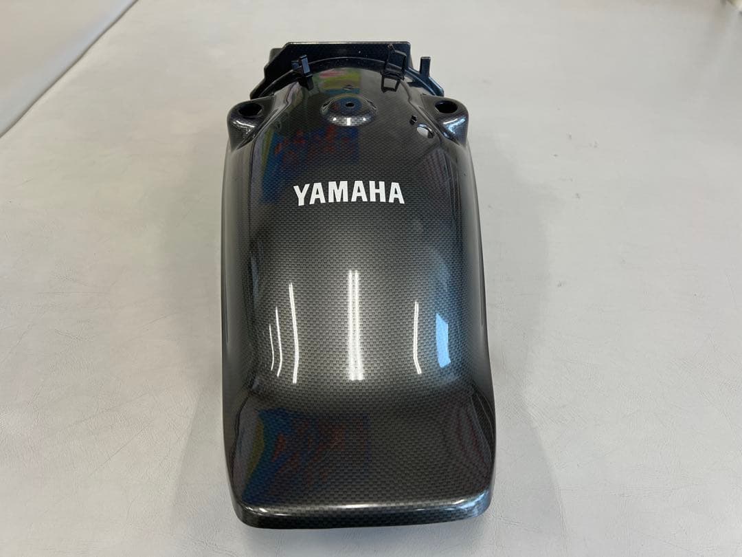 v max 純正カーボン調リアフェンダー