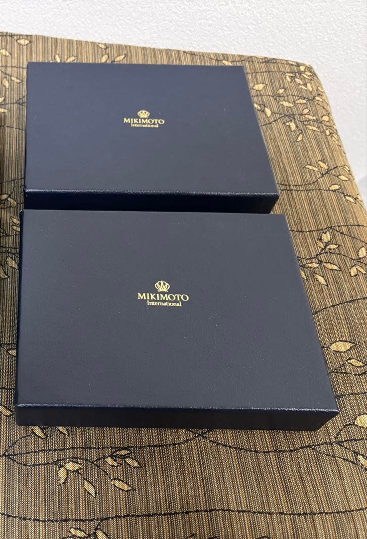 《MIKIMOTO（ミキモト）》フォトフレーム　クリスタルラッカー　2個セット