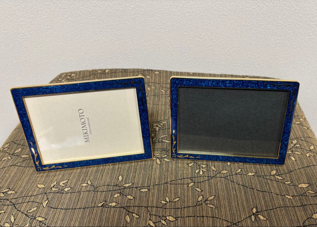 《MIKIMOTO（ミキモト）》フォトフレーム　クリスタルラッカー　2個セット