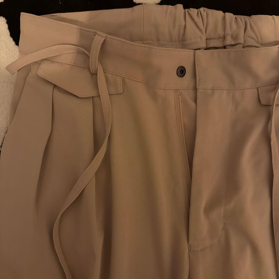 年末までの出品　ベージュ ワイドパンツ トワロニエ