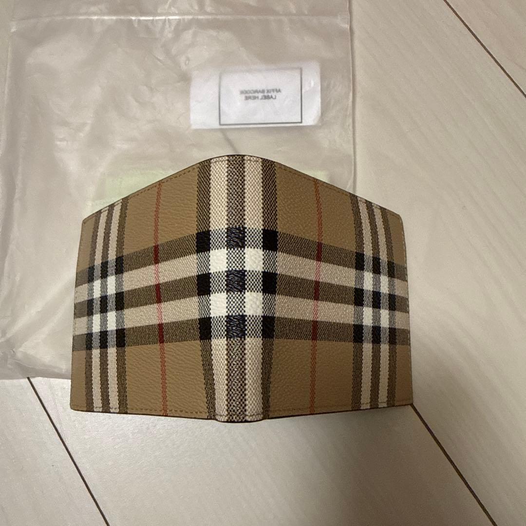 BURBERRY 二つ折り財布 ベージュ チェック柄