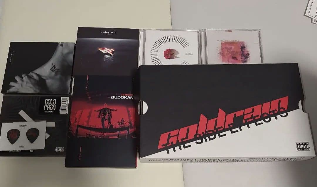 coldrain　CDとDVDのセットです。