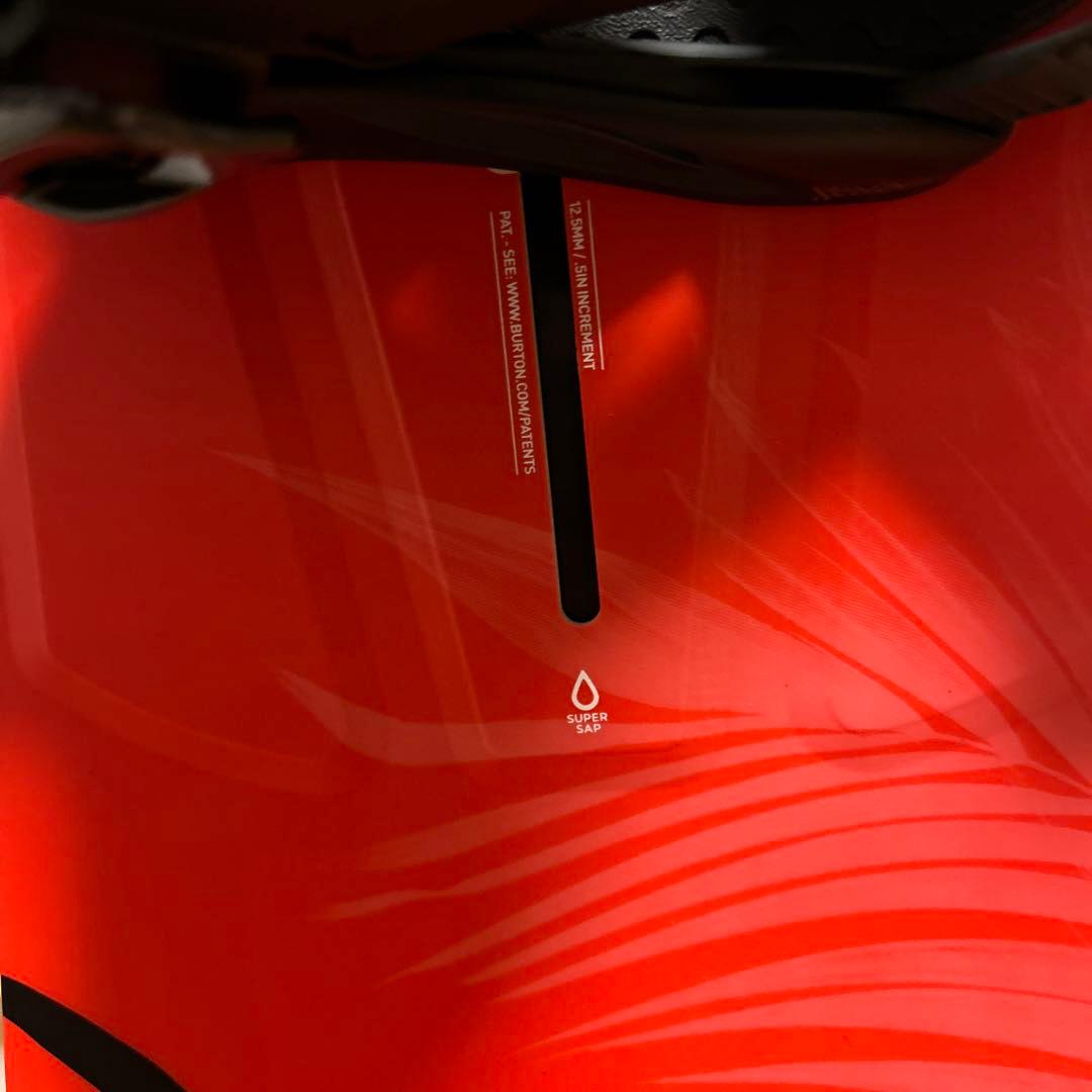 バートンスノーボードセット　ヴィンデング、ケース付き