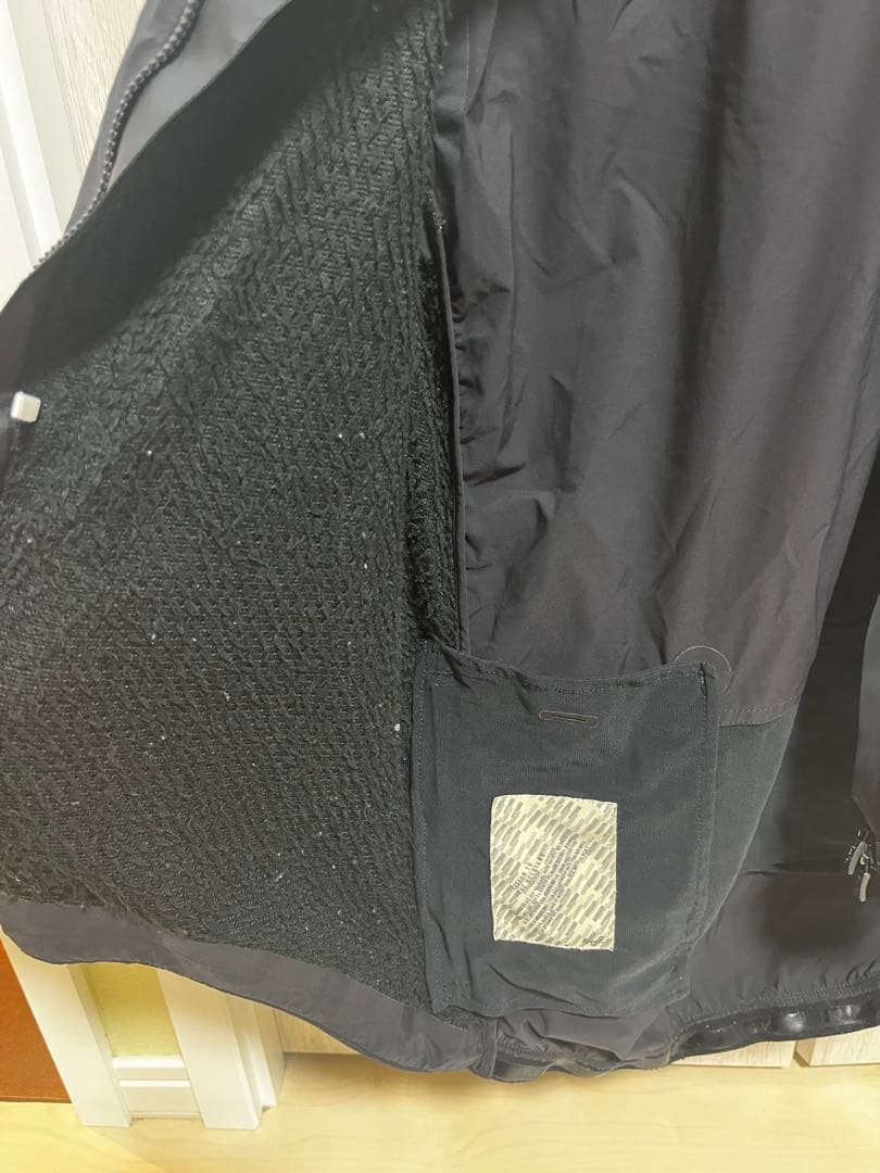 RAPHA プロチーム インサレーティッド ジレ