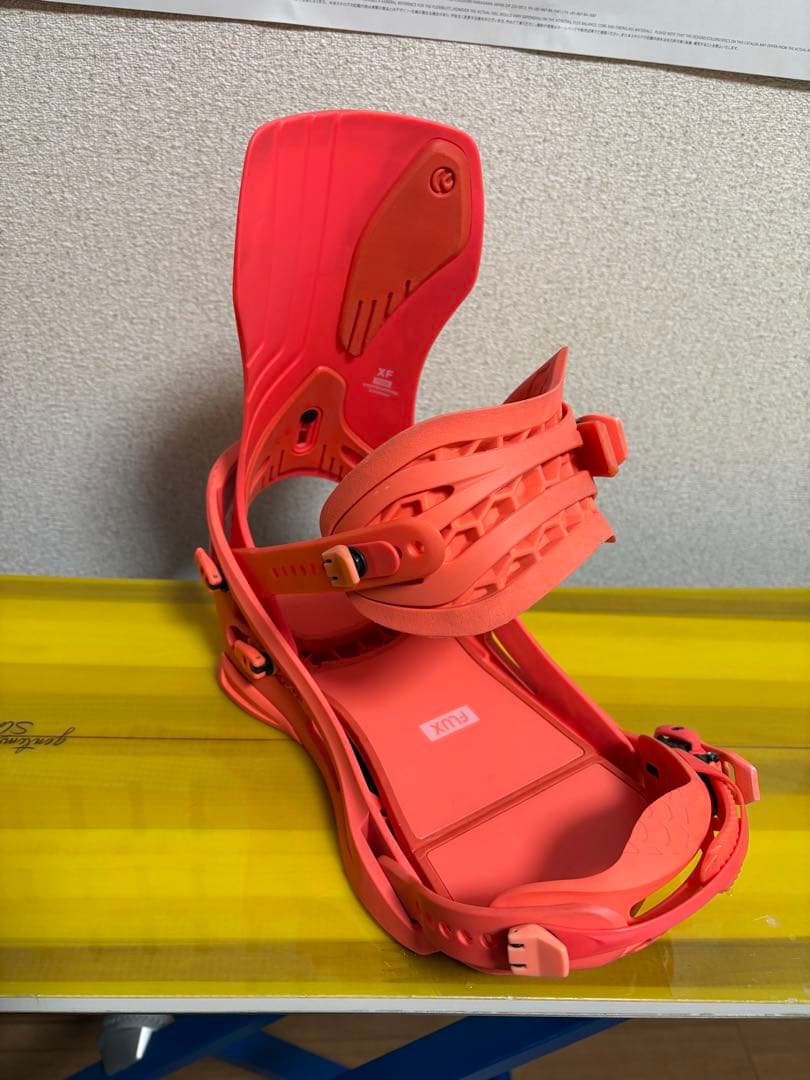 値下！25-26 FLUX XF フラックス M 箱・保証書付 フラッシュレッド