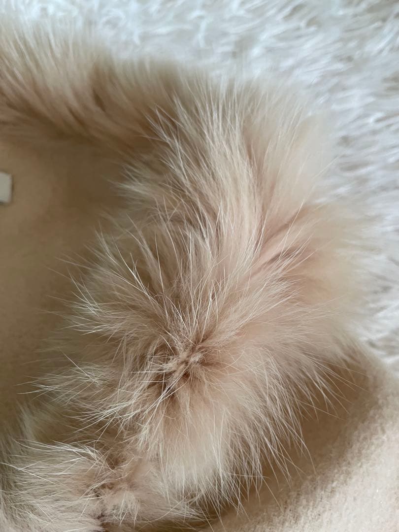 BBX♡Givenchy ジバンシーベージュ ファー付きケープコート