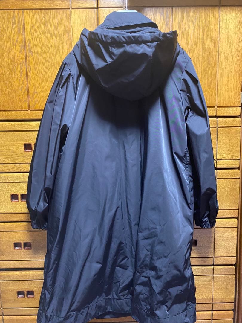 モンクレール　ダウントレンチコート フード付き　黒