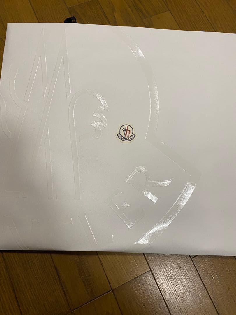 モンクレール　ダウントレンチコート フード付き　黒