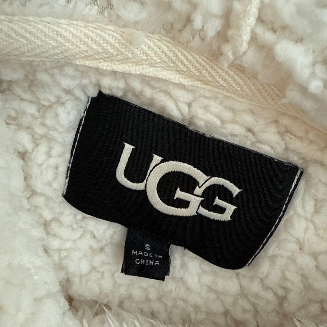 UGG パーカー S ホワイトボアZARAalo