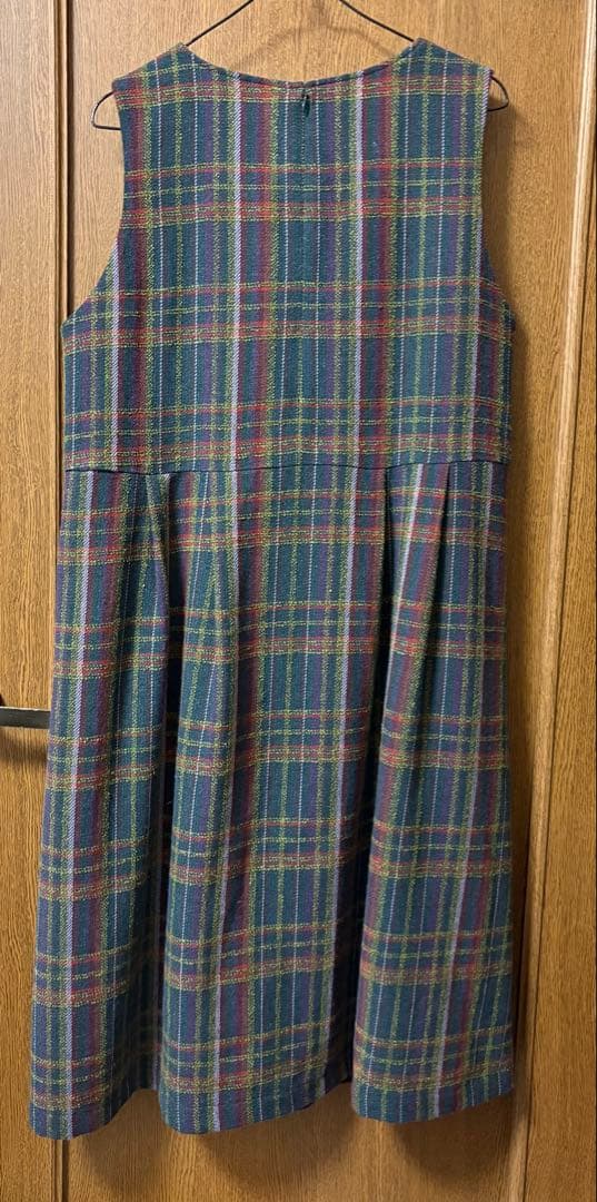 ホコモモラ　ジャンパースカート