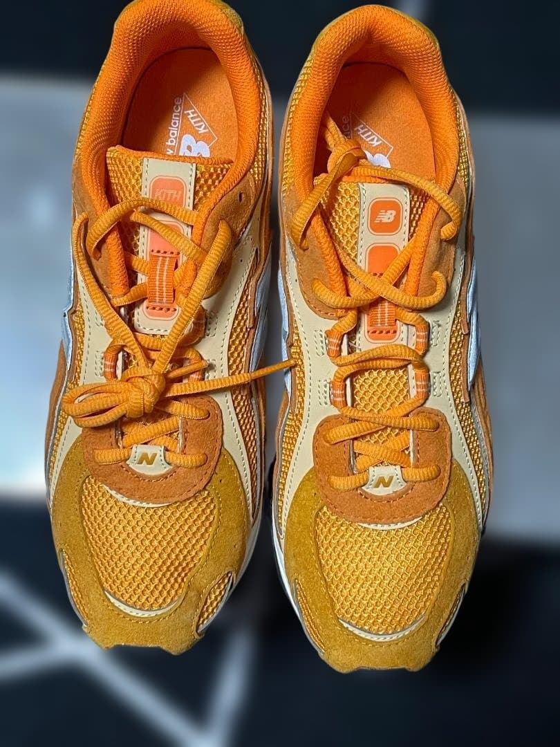 New Balance 2002R オレンジ