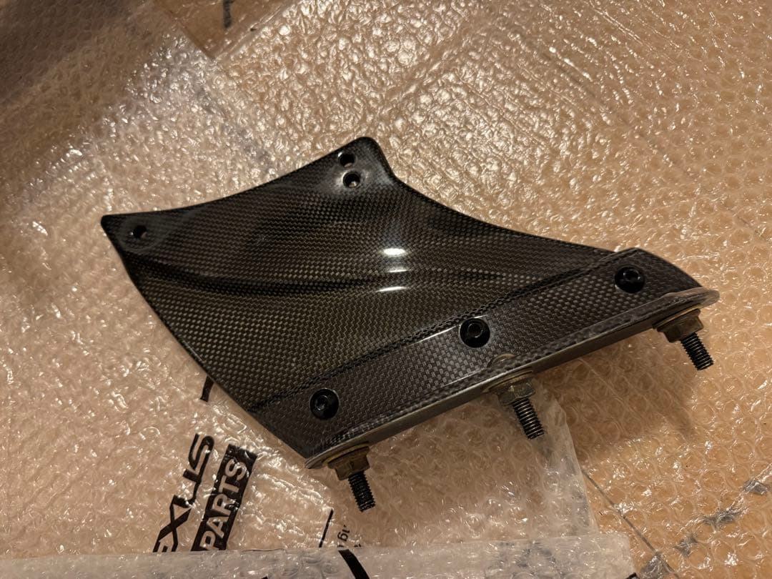 カーボン調GTウィング