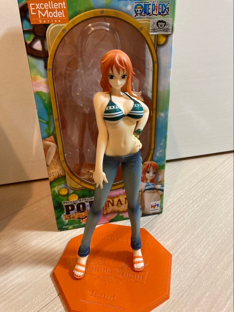 ワンピース　P.O.P ニコロビン、ナミ　フィギュア　２体セット