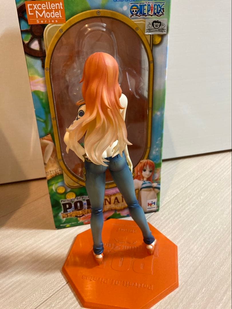 ワンピース　P.O.P ニコロビン、ナミ　フィギュア　２体セット