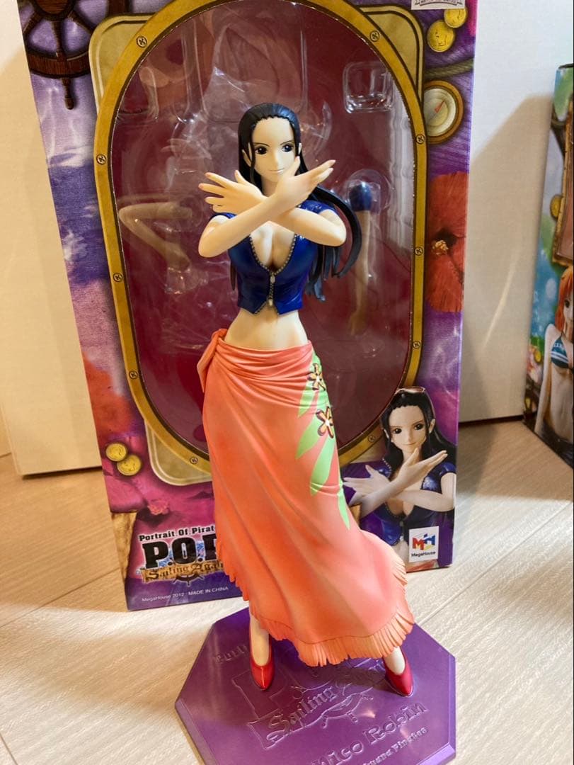 ワンピース　P.O.P ニコロビン、ナミ　フィギュア　２体セット