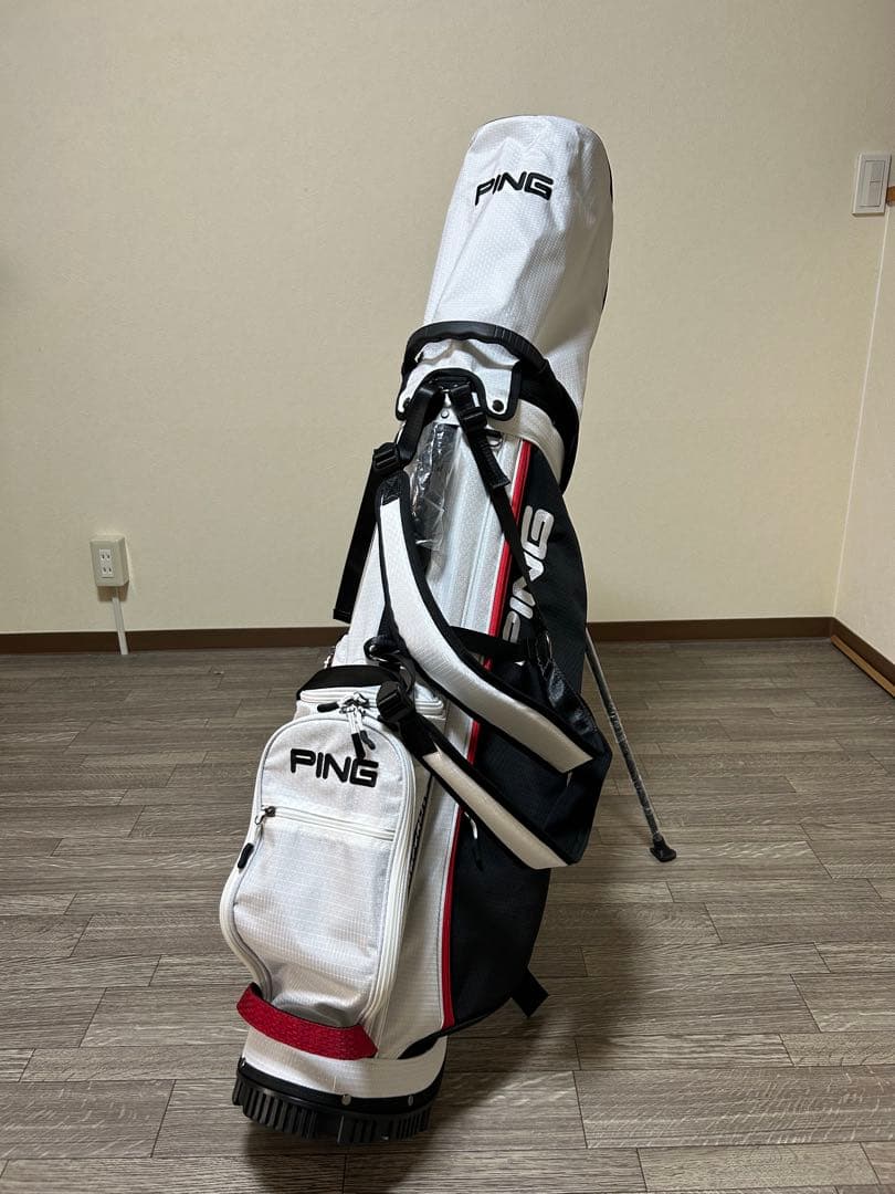 PINGのHoofer Liteスタンドキャディバッグ　トリコロール　未使用品