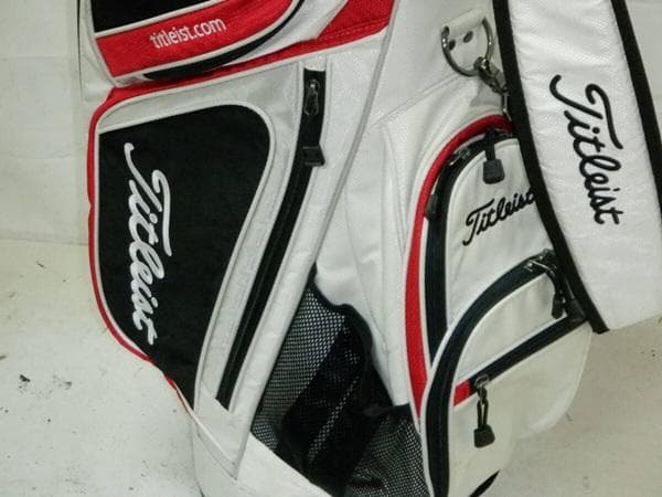 値下げ！Titleist タイトリストキャディバッグ 　9型（W/R/BK）
