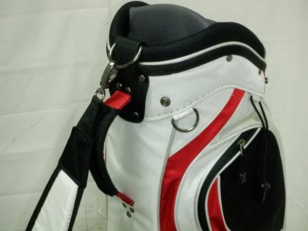 値下げ！Titleist タイトリストキャディバッグ 　9型（W/R/BK）