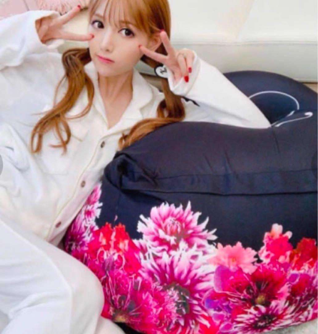 Rady ノベルティビッグクッション