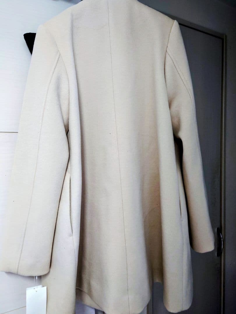 タグ付き新品未使用品　リリーブラウン　Aラインビジューリボンコート