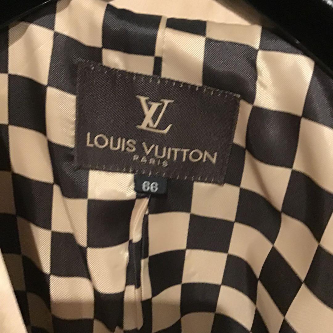 ひ*ん様 Louis Vuitton ベージュ トレンチコート
