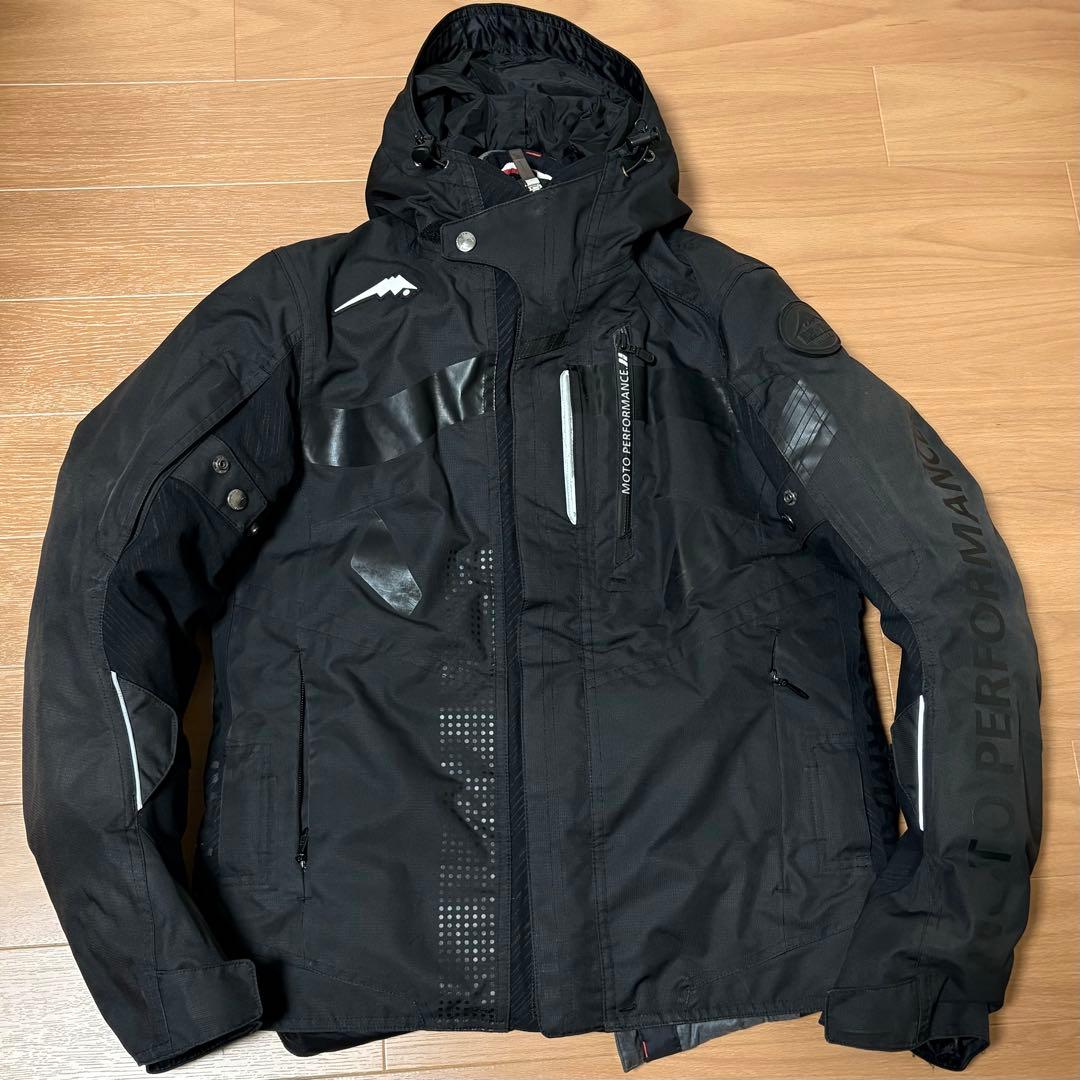 クシタニ　アロフトフードジャケット　レディース