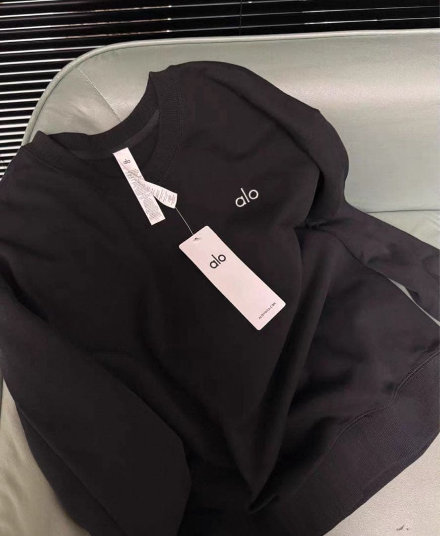 alo ブラック クルーネック トレーナー レディースMサイズ スウェット