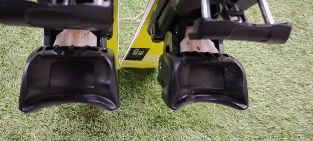 HEAD WORLD CUP REBELS SL ジュニア156　白　黄