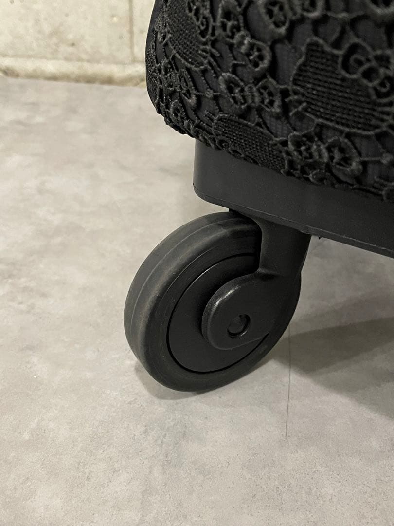 【保証書付き】SWANY スワニー　ハローキティ　キャリーバック